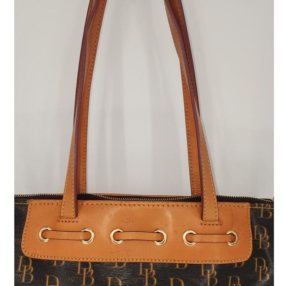 Dooney & Bourke Monogram Black Canvas Shoulder Bag - Picture 4 of 16